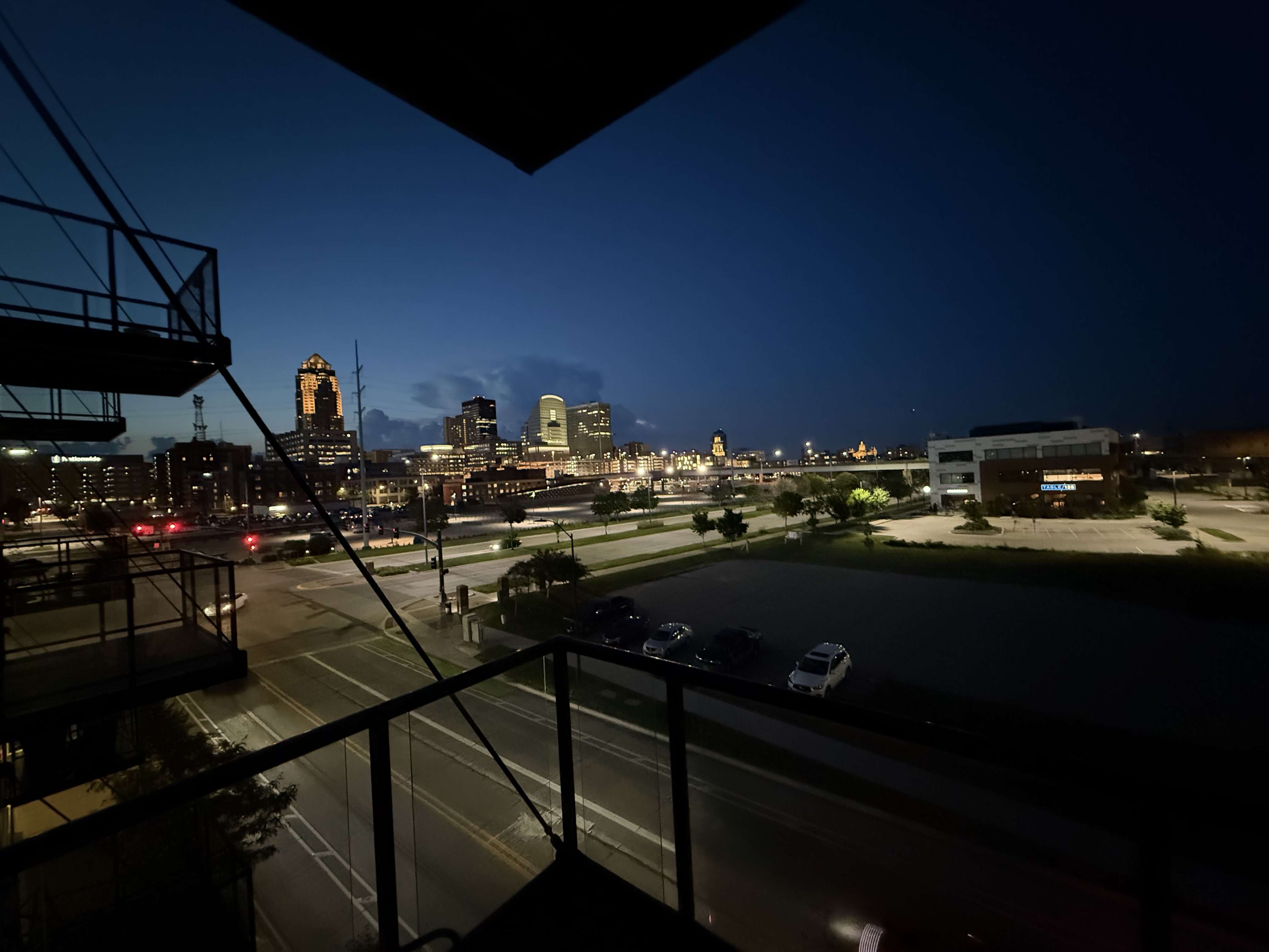 The Sapphire Suite | Furnished 1BR Downtown Des Moines